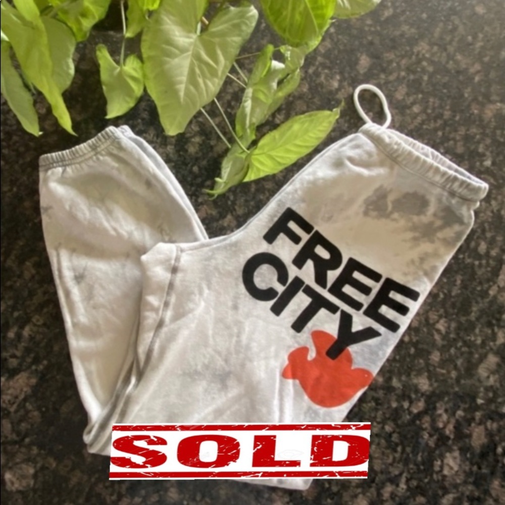 ❣️SOLD❣️FREECITY SUPERBLEACHOUT OG SWEATPANTS